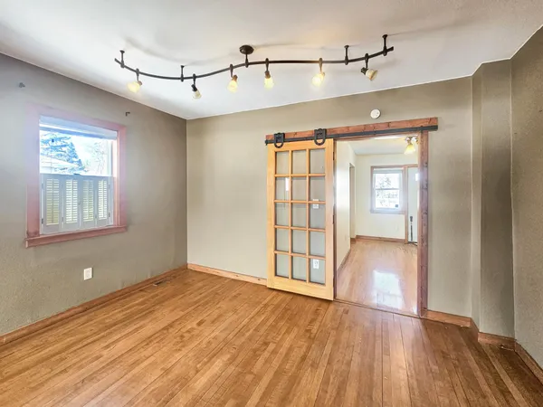 $105,000 | 221 West Park Avenue, Warren, MN 56762