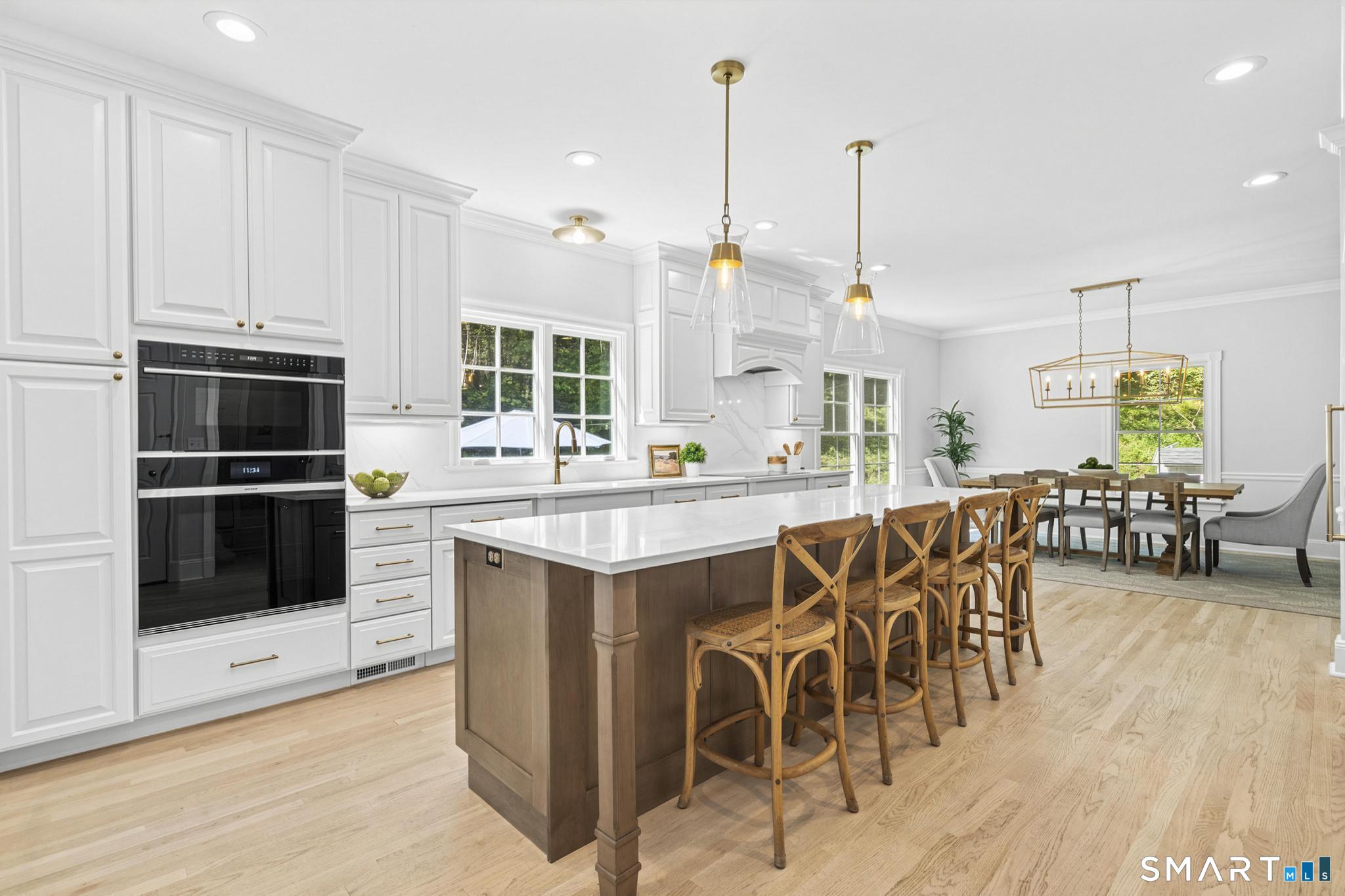 136 Flat Rock Drive Ridgefield, CT 06877 - Photo 8 of 40 Gallery Image 8