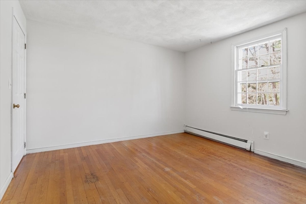 15 Lee Road Medfield, MA 02052 - Photo 19 of 42 Gallery Image 19