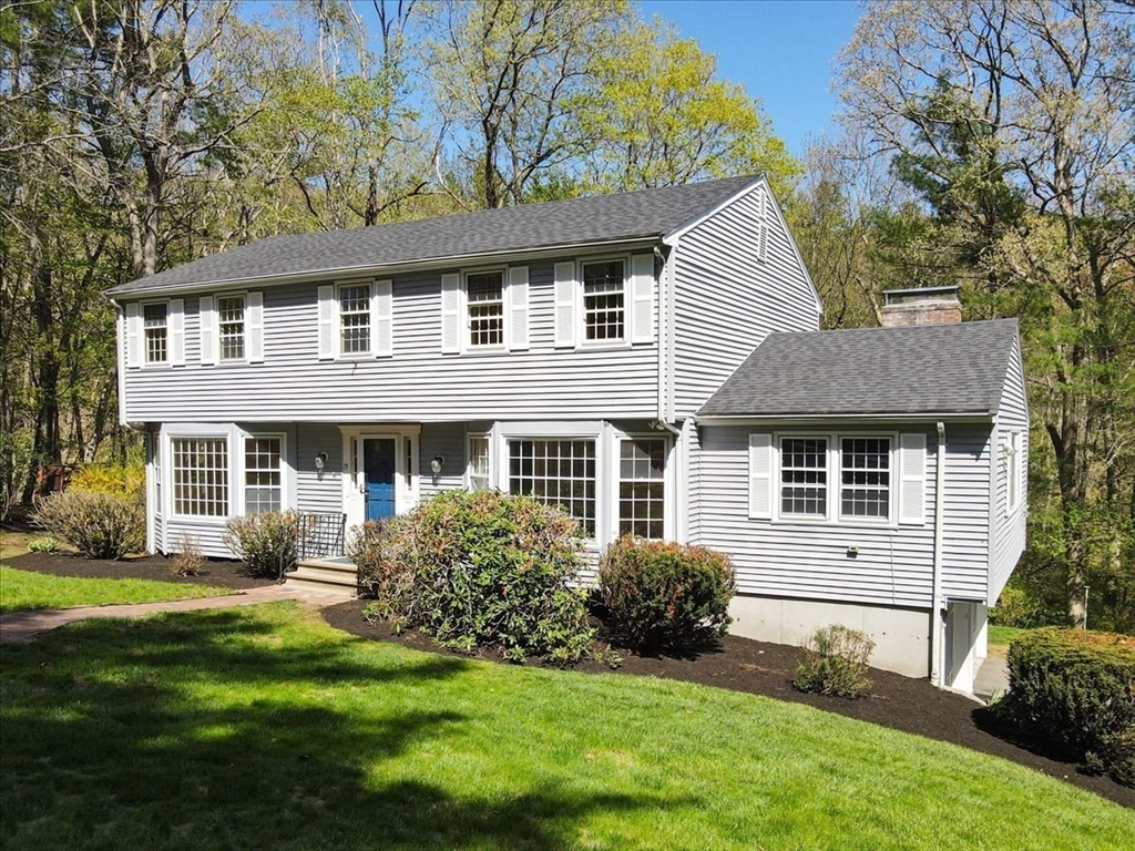 15 Lee Road Medfield, MA 02052 - Photo 2 of 42 Gallery Image 2