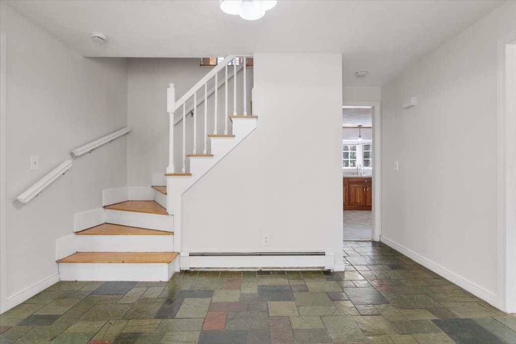 15 Lee Road Medfield, MA 02052 - Photo 3 of 42 Gallery Image 3