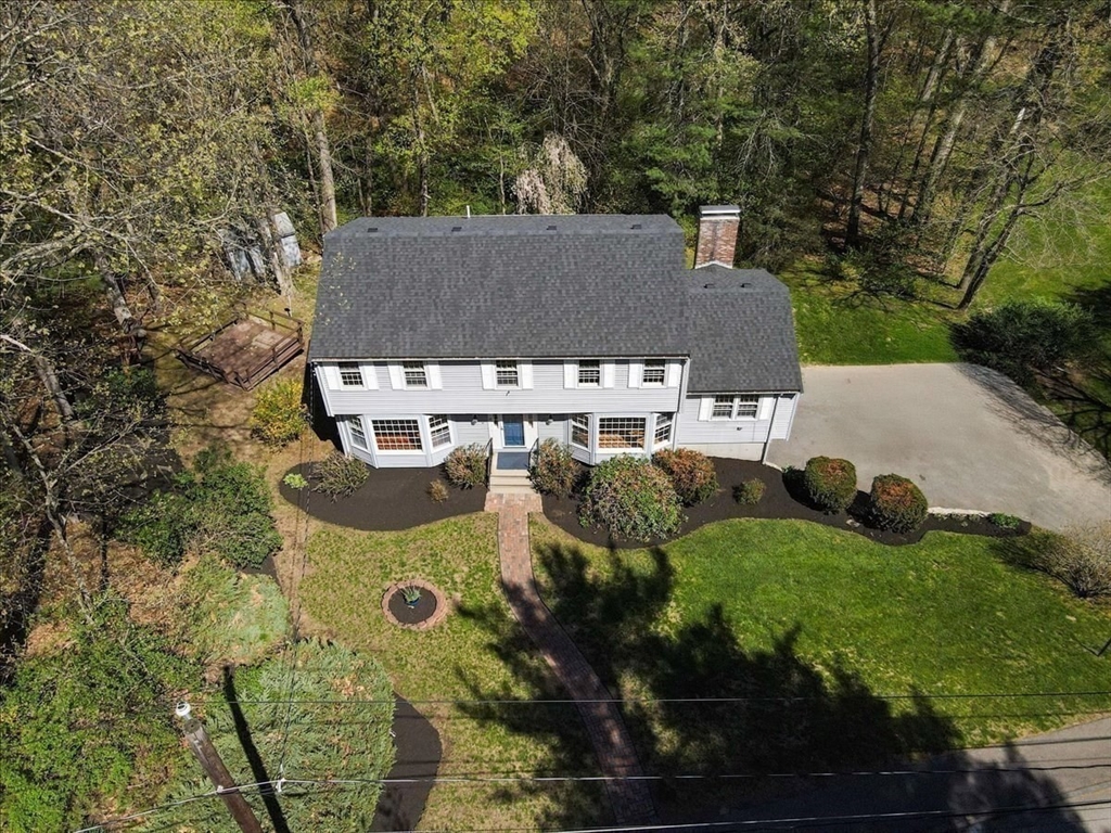 15 Lee Road Medfield, MA 02052 - Photo 39 of 42 Gallery Image 39