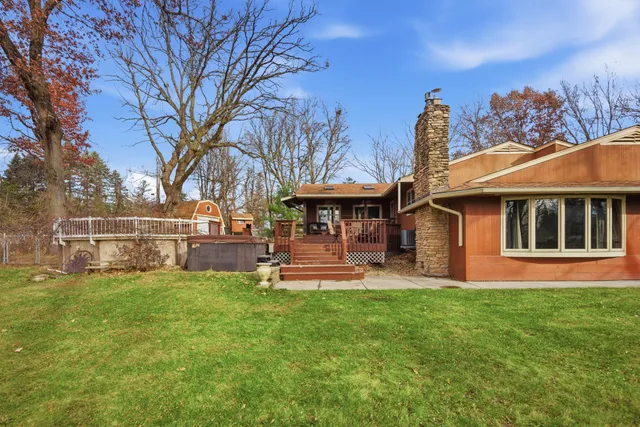 $530,000 | 2455 Taylor Avenue, St. Paul, MN 55110