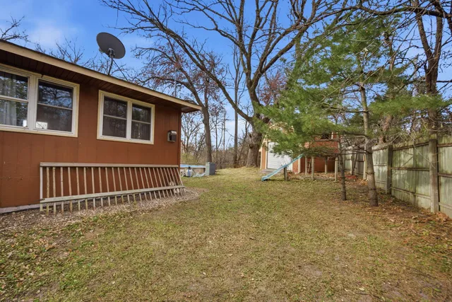 $530,000 | 2455 Taylor Avenue, St. Paul, MN 55110