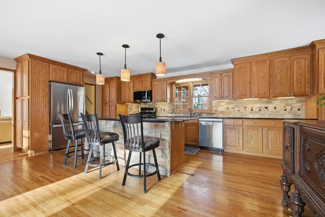 $530,000 | 2455 Taylor Avenue, St. Paul, MN 55110