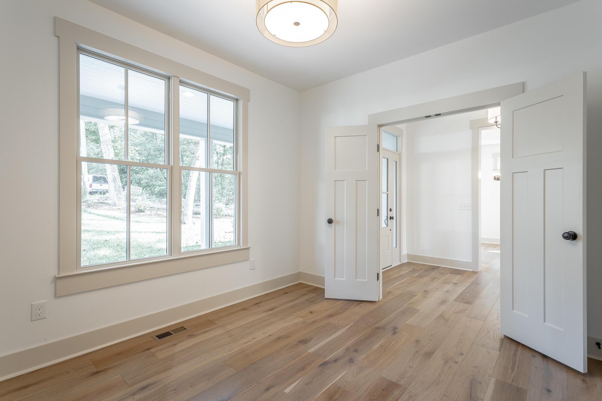 460 Spring Drive Signal Mountain, TN 37377 - Photo 8 of 25 27823_Image_7