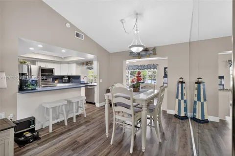 $575,000 | 9291 Northwest 11th Court, Pembroke Pines, FL 33024