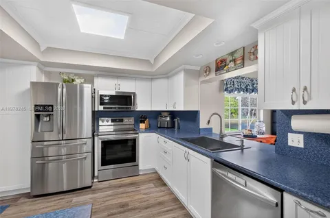 $575,000 | 9291 Northwest 11th Court, Pembroke Pines, FL 33024