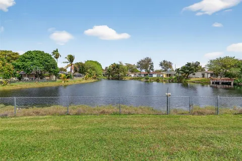 $575,000 | 9291 Northwest 11th Court, Pembroke Pines, FL 33024