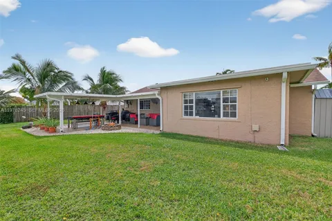 $575,000 | 9291 Northwest 11th Court, Pembroke Pines, FL 33024