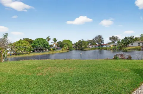 $575,000 | 9291 Northwest 11th Court, Pembroke Pines, FL 33024