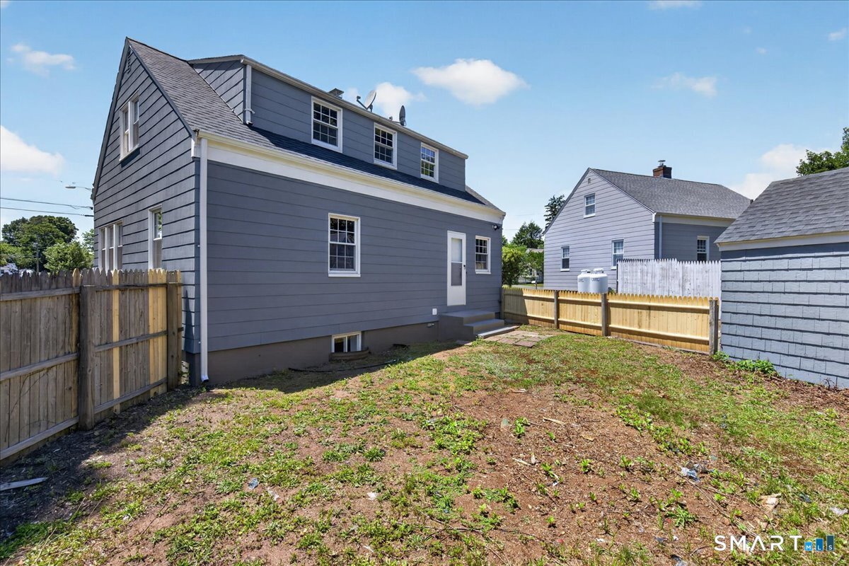 5 Lynmot Road Hamden, CT 06514 - Photo 30 of 33