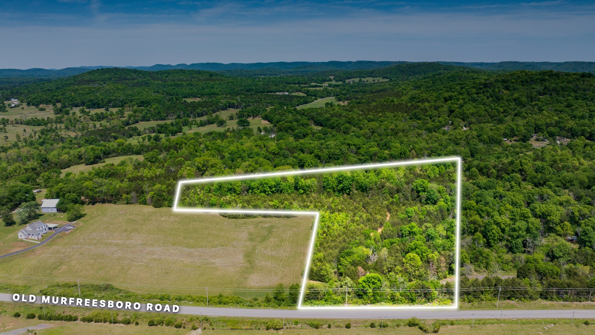 1 Murfreesboro Road Readyville, TN 37149 - Photo 2 of 19 a view of a back yard
