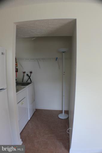 8071 Steeple Chase Court Springfield, VA 22153 - Photo 7 of 16 Interior (General)