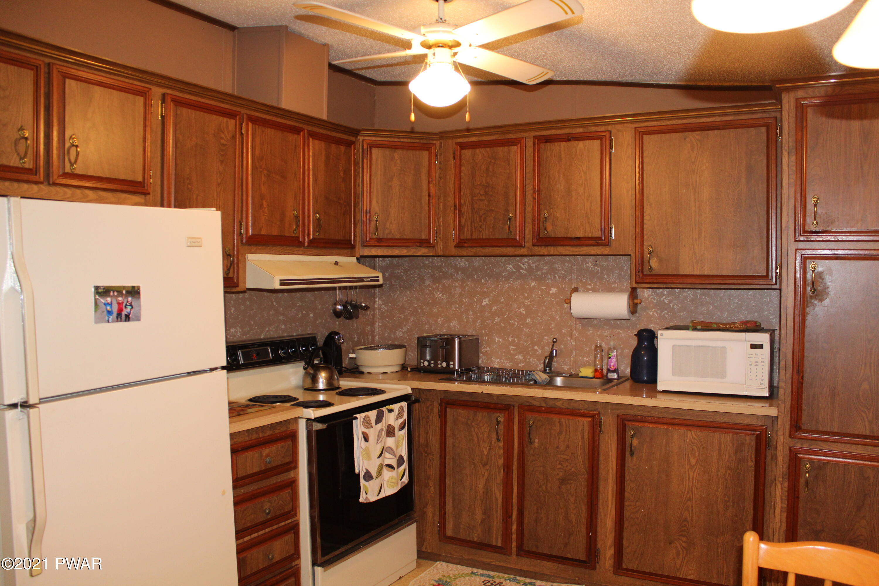 103 Springbrook Lane Greentown, PA 18426 - Photo 10 of 26