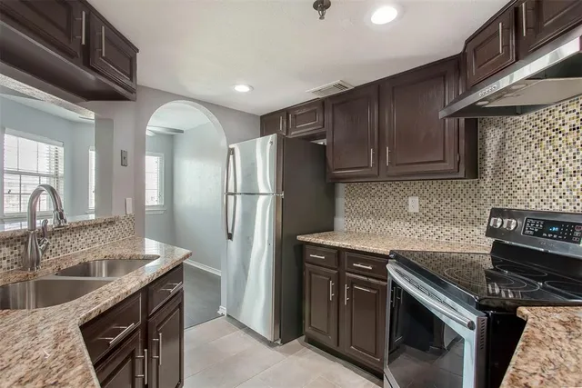 $1,295 | 1010 Allen Street, Unit 229, Dallas, TX 75204