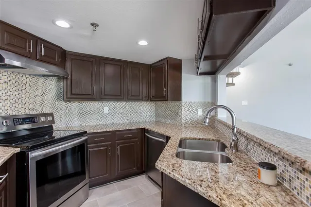 $1,295 | 1010 Allen Street, Unit 229, Dallas, TX 75204