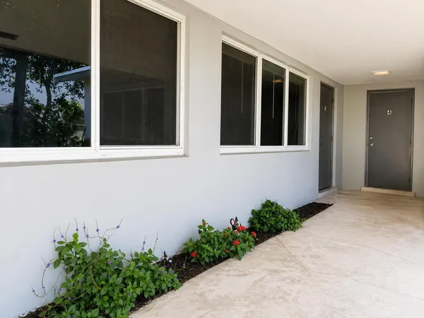 $2,300 | 1100 Northeast 25th Avenue, Pompano Beach, FL 33062