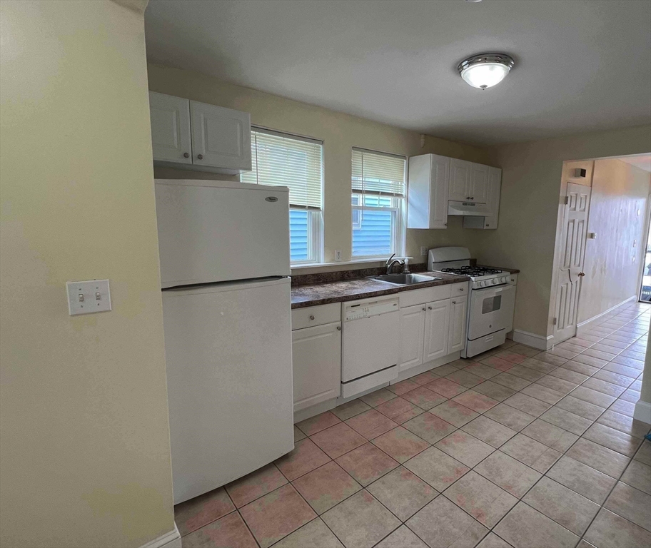 15 Avon Street, Unit 1 Revere, MA 02151 - Photo 3 of 8
