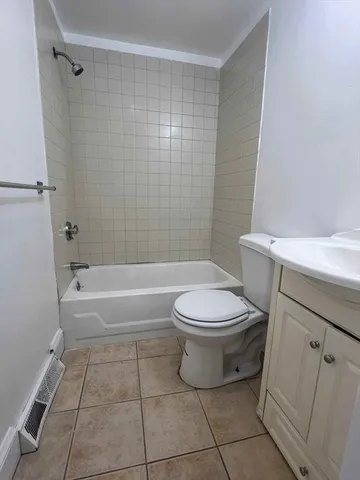 $2,400 | 15 Avon Street, Unit 1, Revere, MA 02151