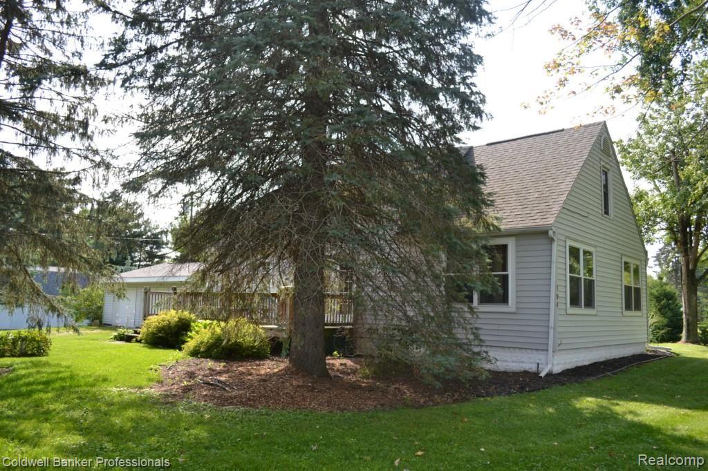 194 North Maple Leaf Road Lapeer, MI 48446 - Photo 5 of 28