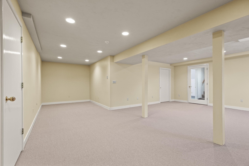 1 Stouffer Circle Andover, MA 01810 - Photo 33 of 42