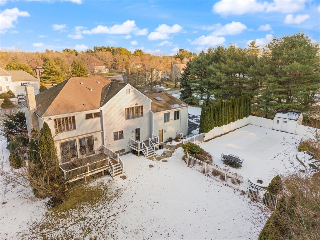 1 Stouffer Circle Andover, MA 01810 - Photo 5 of 42