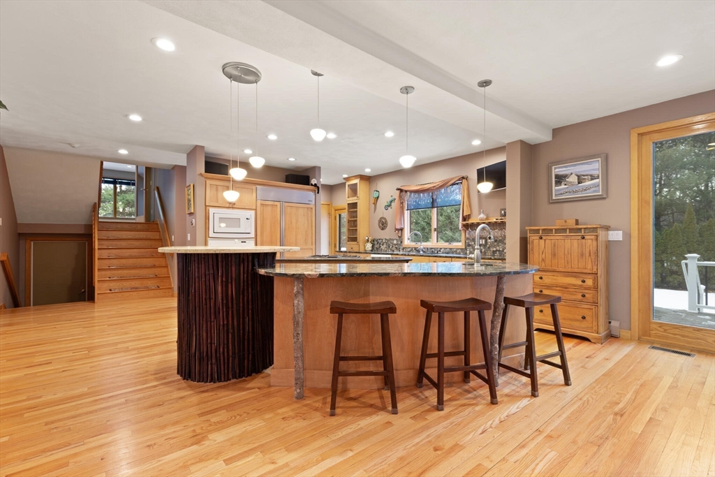 1 Stouffer Circle Andover, MA 01810 - Photo 6 of 42