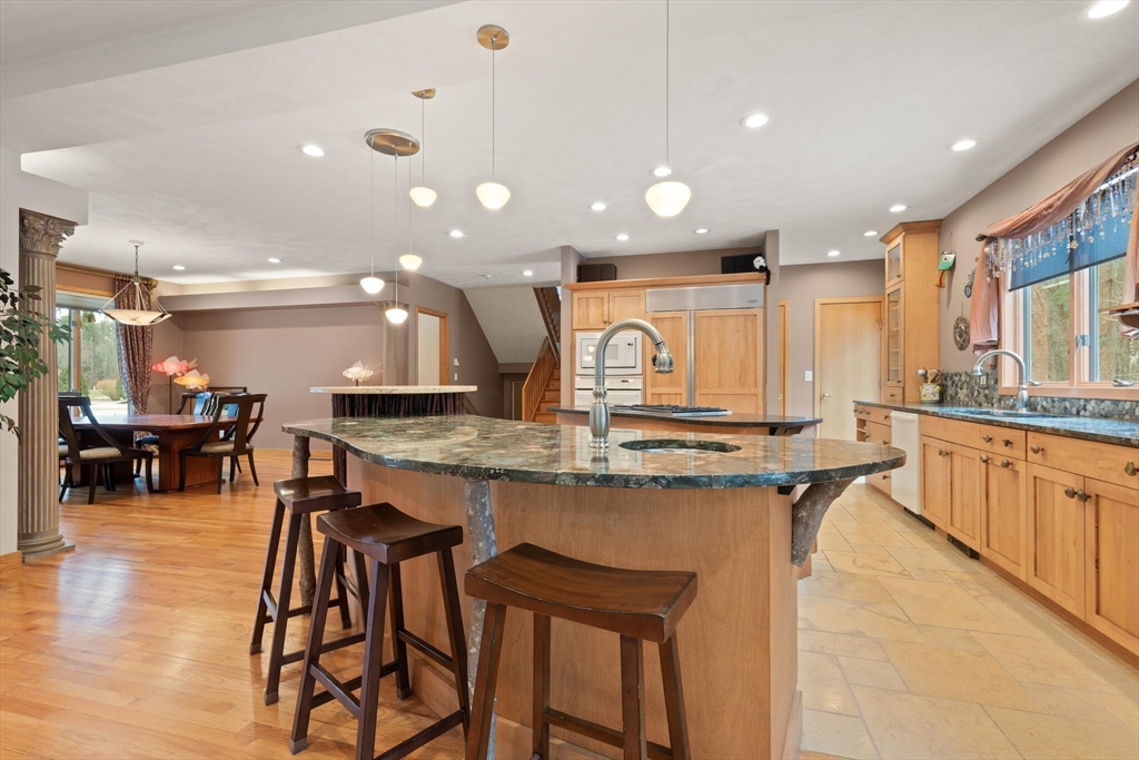 1 Stouffer Circle Andover, MA 01810 - Photo 7 of 42