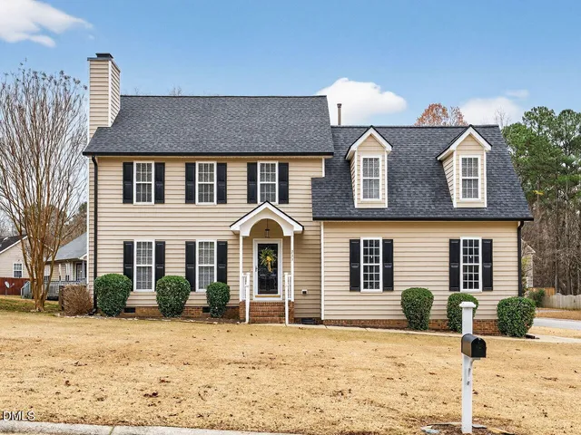 $2,100 | 233 Harvester Drive, Holly Springs, NC 27540