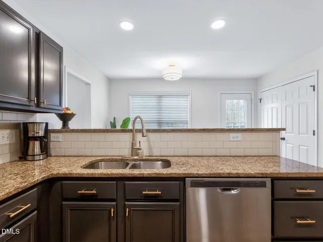 $2,100 | 233 Harvester Drive, Holly Springs, NC 27540