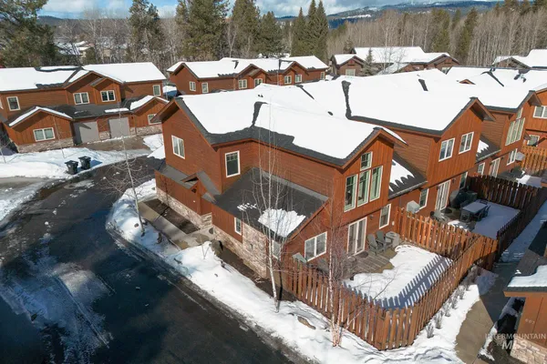 $800,000 | 609 Blue Water Circle, McCall, ID 83638