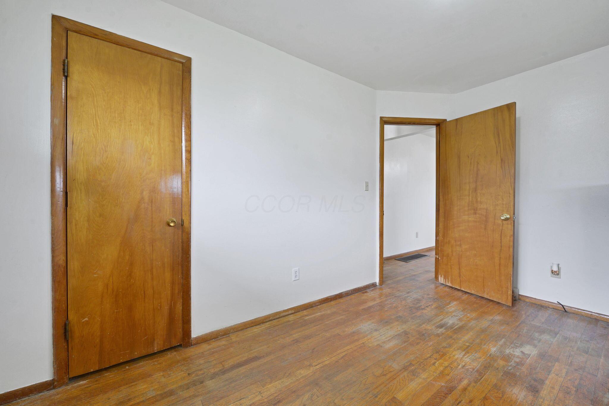 860 Basswood Road Columbus, OH 43207 - Photo 12 of 35 13-web-or-mls-860-basswood-rd