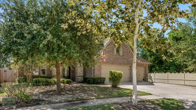 a house view with a outdoor space