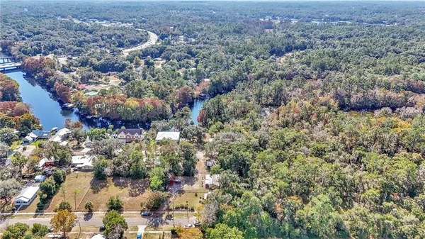 $399,000 | 20990 West Pennsylvania Avenue, Dunnellon, FL 34431