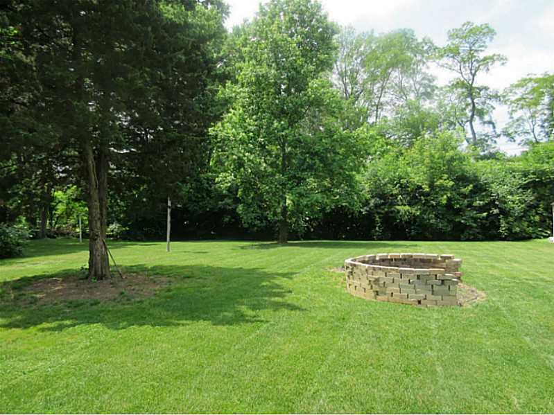 5926 Mendenhall Road Indianapolis, IN 46221 - Photo 14 of 19
