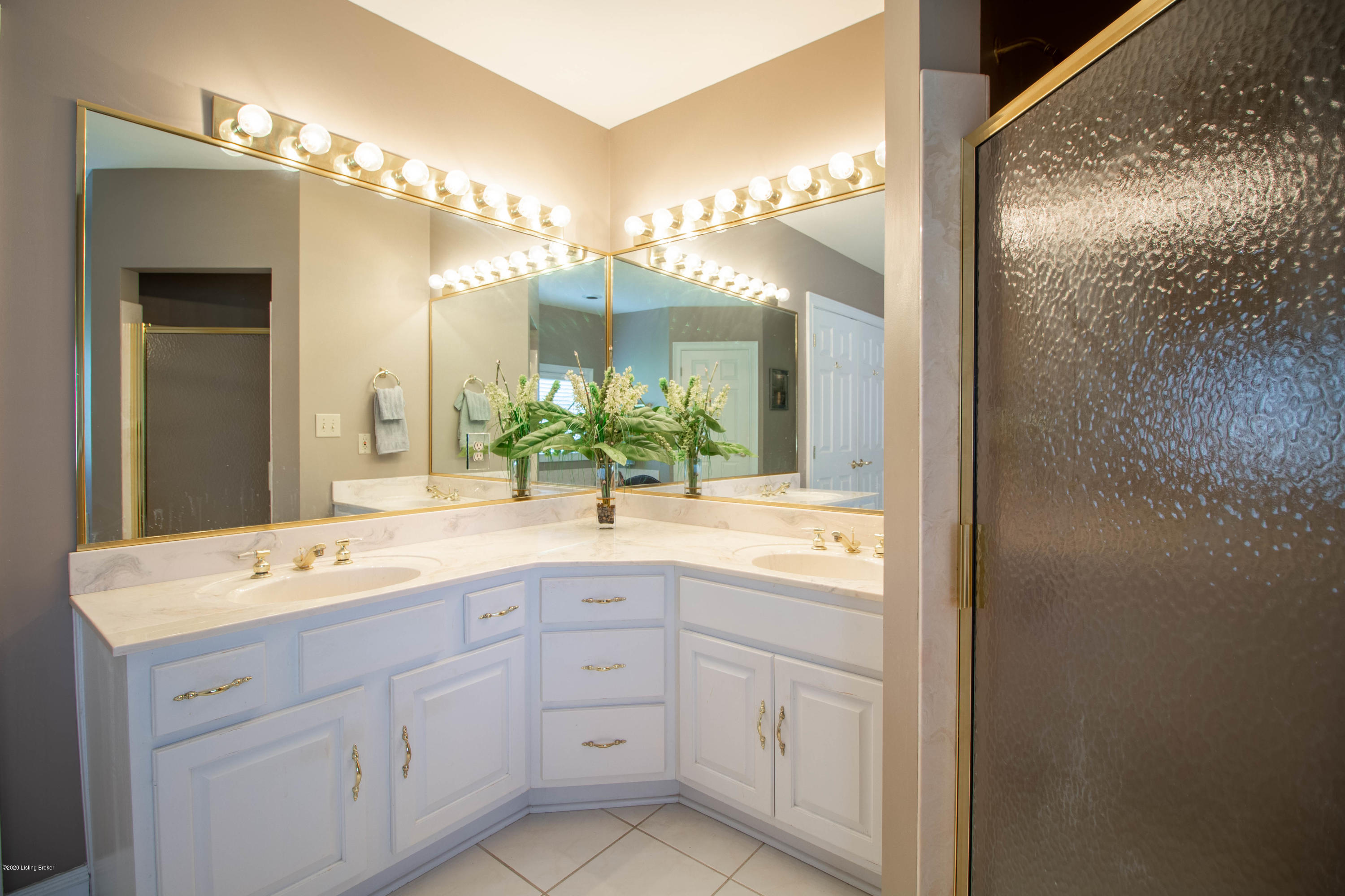 7012 Austinwood Road Louisville, KY 40214 - Photo 13 of 37 austinwood (19 of 66)