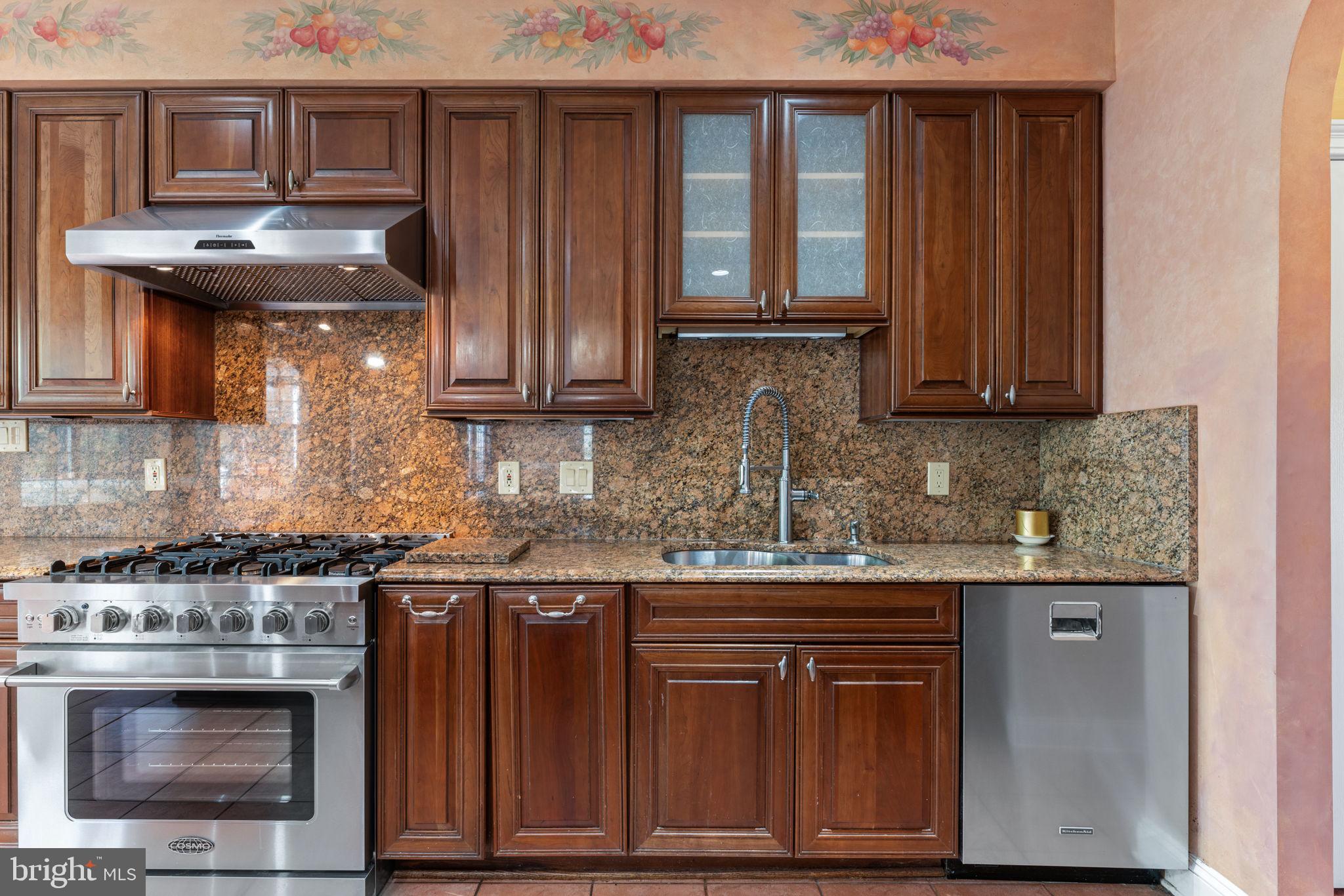 12501 Bunche Road Fairfax, VA 22030 - Photo 23 of 91 Kitchen