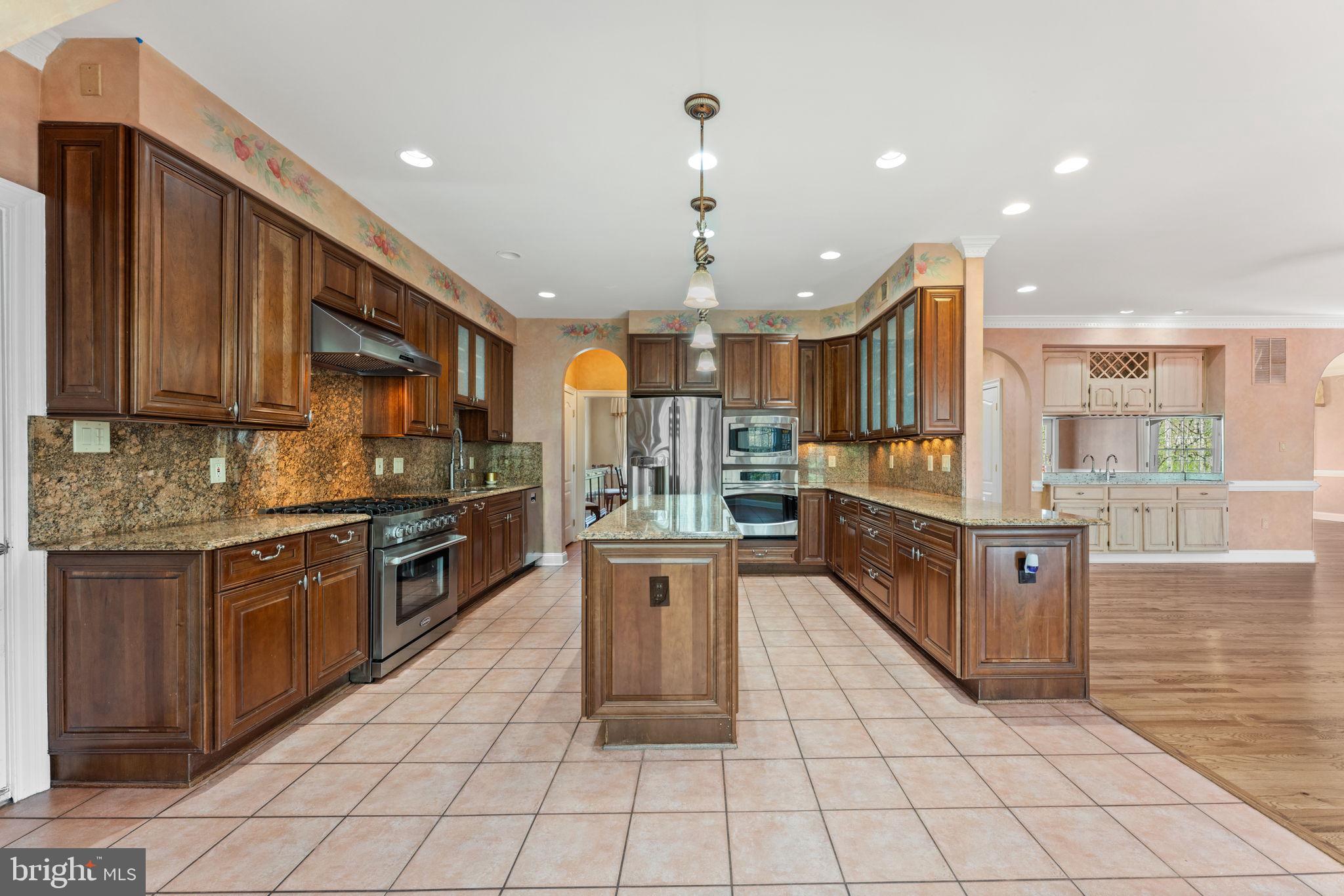 12501 Bunche Road Fairfax, VA 22030 - Photo 28 of 91 Kitchen