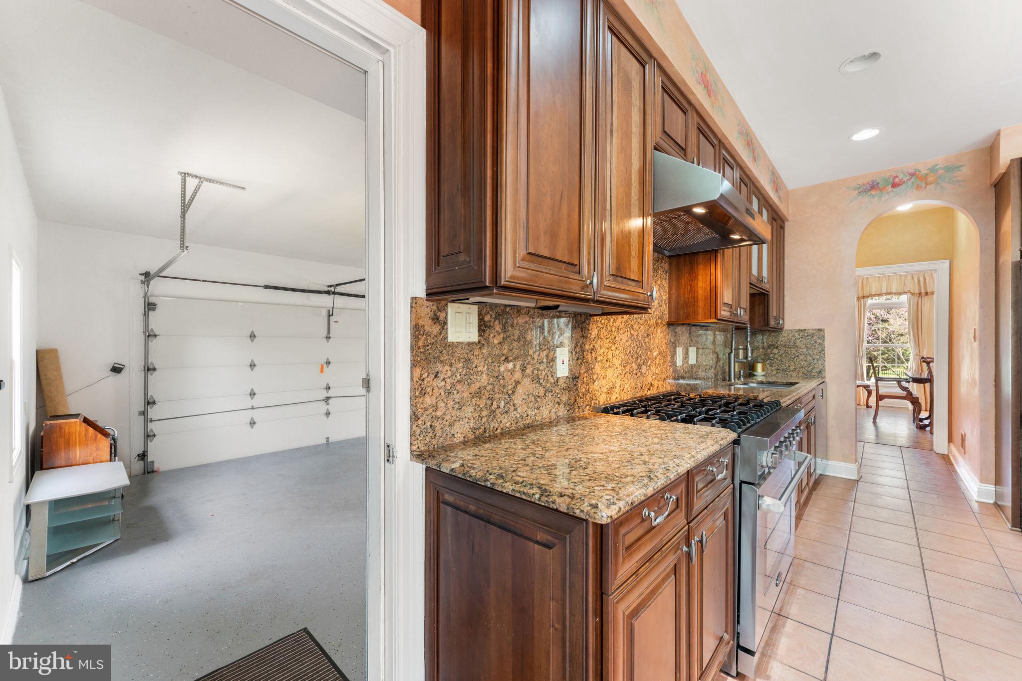 12501 Bunche Road Fairfax, VA 22030 - Photo 73 of 91 Garage