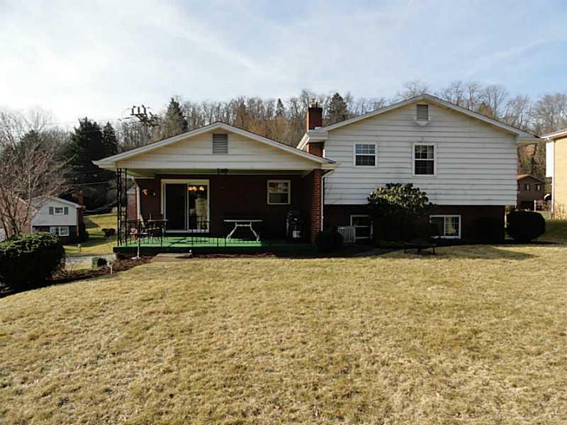104 Kingsdale Road Churchill, PA 15221 - Photo 23 of 24 Exterior Back. Level back yard.