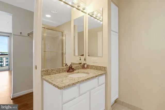 $659,000 | 901 North Monroe Street, Unit 1408, Arlington, VA 22201