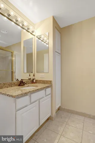 $659,000 | 901 North Monroe Street, Unit 1408, Arlington, VA 22201