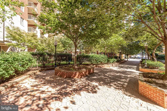 $659,000 | 901 North Monroe Street, Unit 1408, Arlington, VA 22201