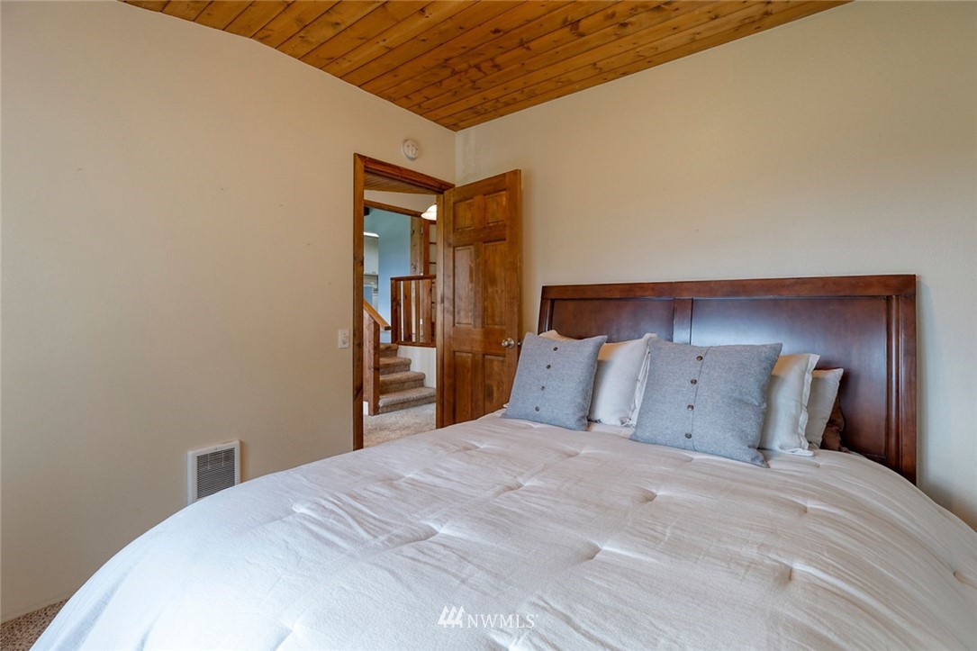 191 Disney Road Nordland, WA 98358 - Photo 14 of 40 Gallery Image 14