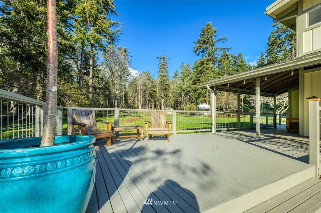 191 Disney Road Nordland, WA 98358 - Photo 3 of 40 Gallery Image 3
