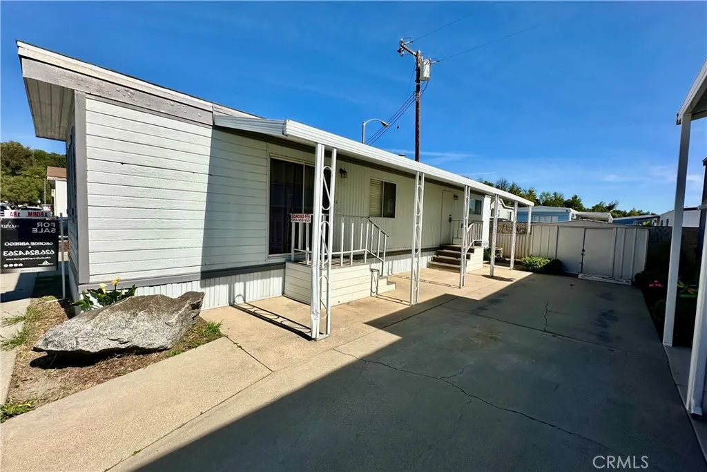 3825 Valley Walnut Ca, Unit 46 Walnut, CA 91789 - Photo 5 of 17 a view of a house with backyard and porch