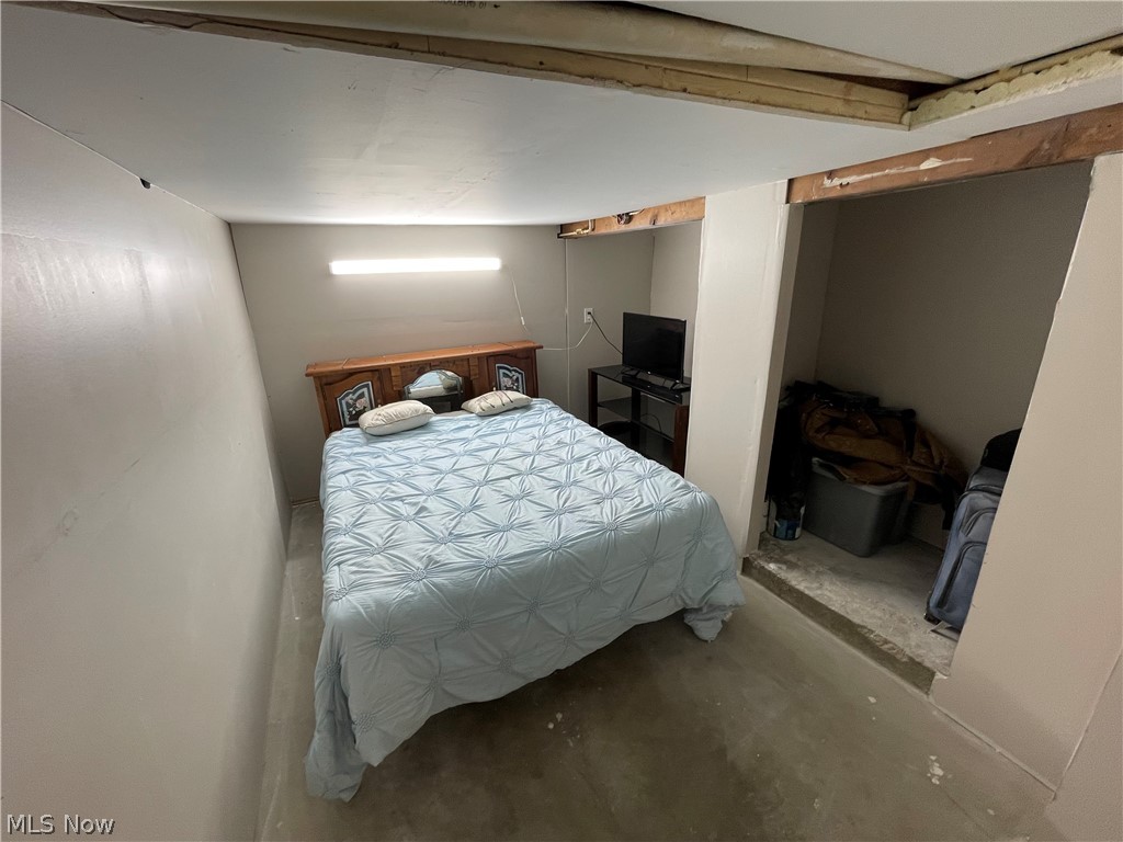 54544 Mt Victory Road Powhatan Point, OH 43942 - Photo 27 of 43 Bedroom featuring concrete flooring
