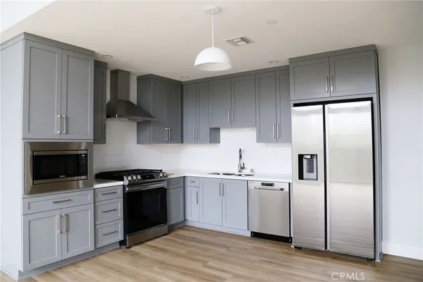 $3,750 | 101 South Chapel Avenue, Unit 203, Alhambra, CA 91801