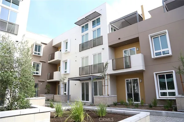 $3,750 | 101 South Chapel Avenue, Unit 203, Alhambra, CA 91801